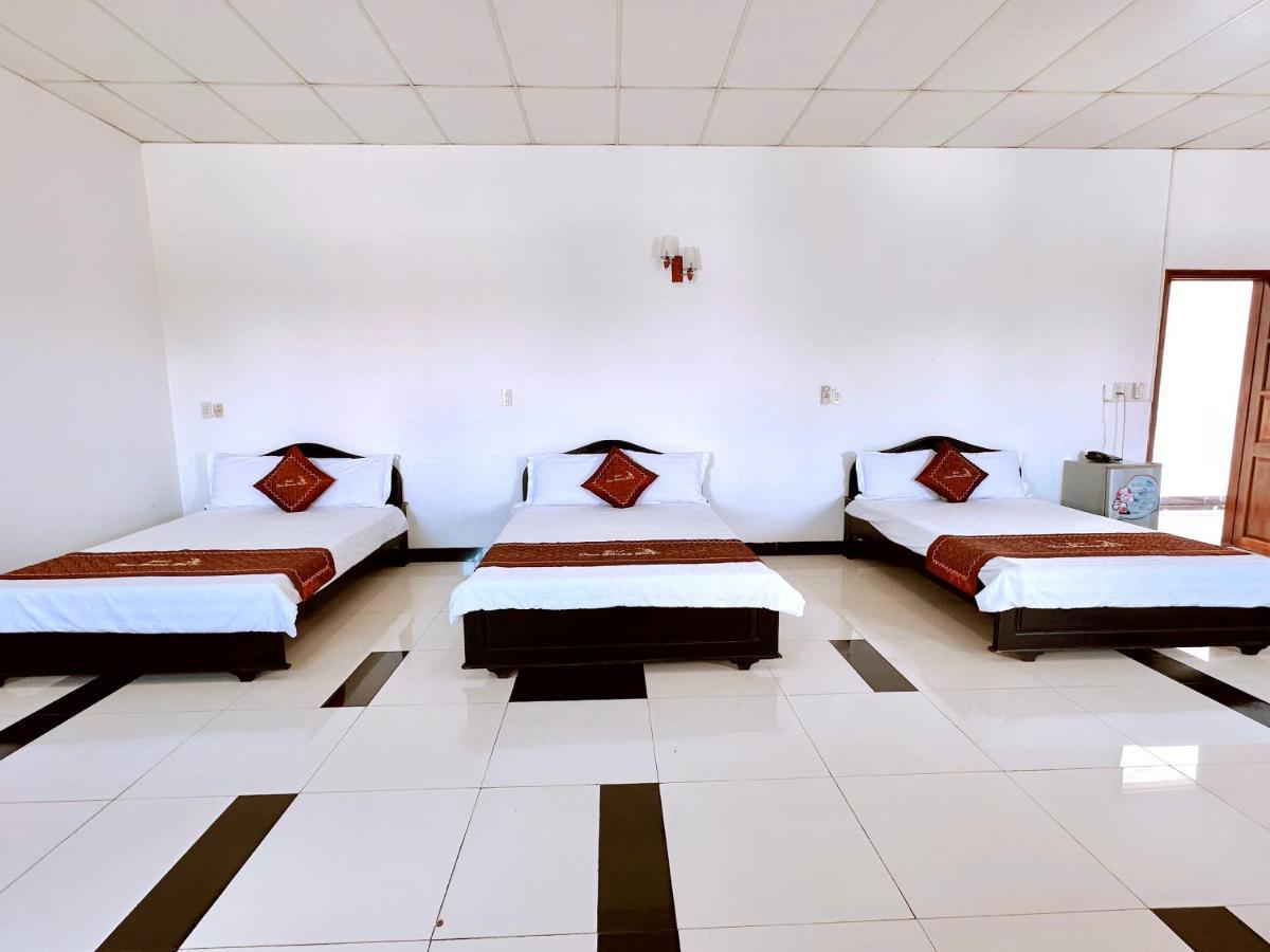 Truc Hoang Ha Hotel Tỉnh Kontum Exterior photo