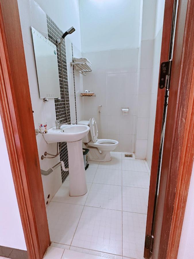Truc Hoang Ha Hotel Tỉnh Kontum Exterior photo