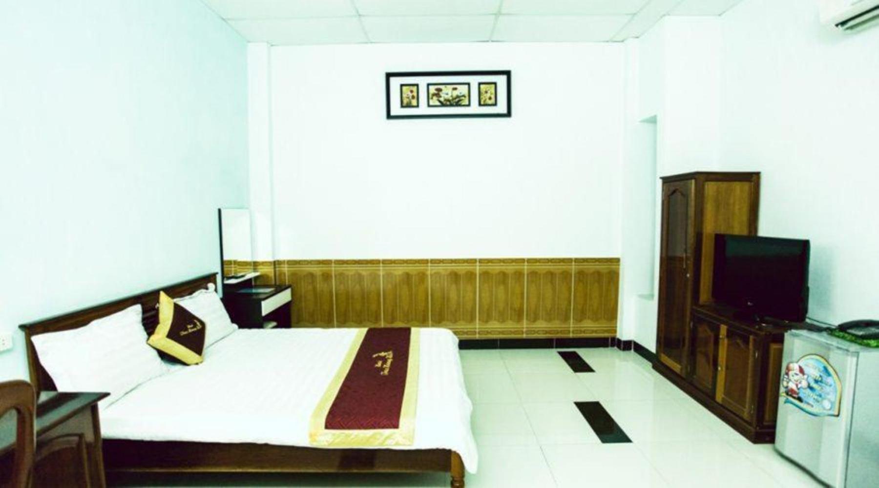 Truc Hoang Ha Hotel Tỉnh Kontum Exterior photo