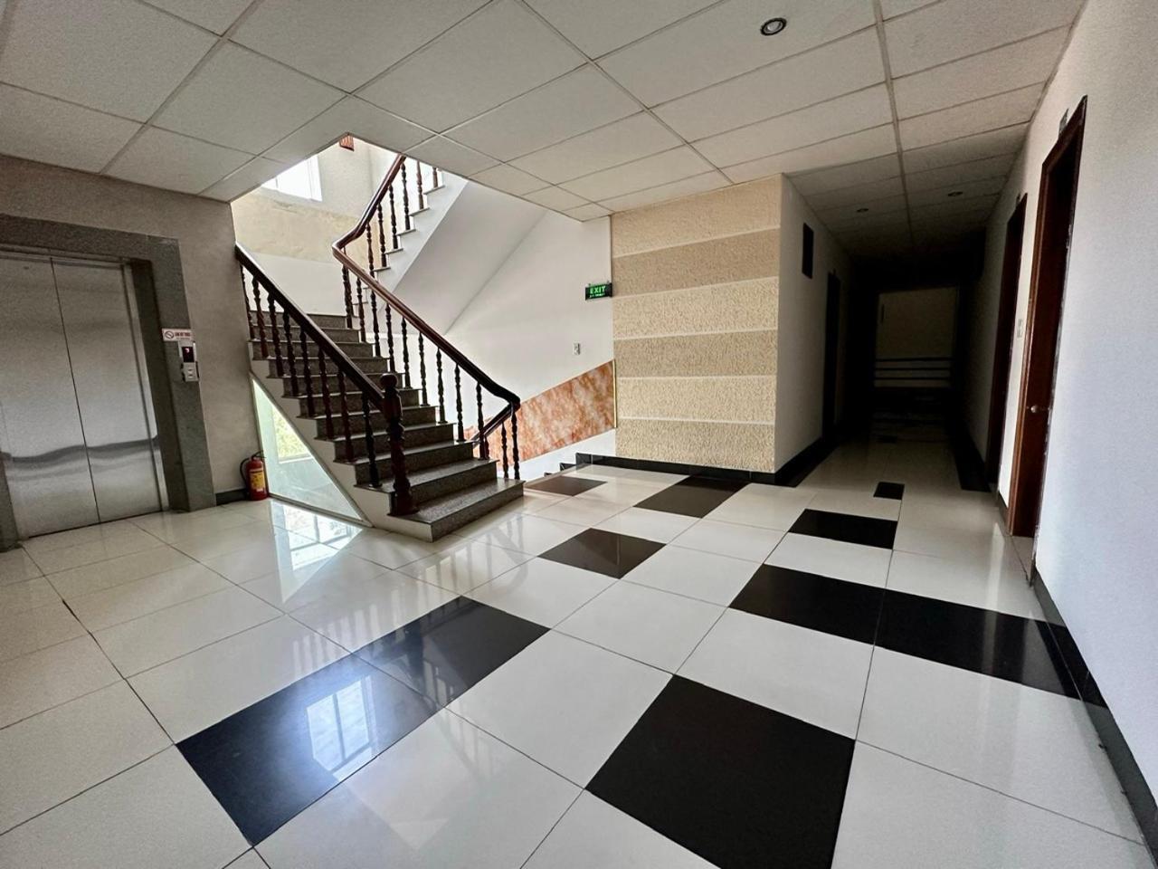 Truc Hoang Ha Hotel Tỉnh Kontum Exterior photo
